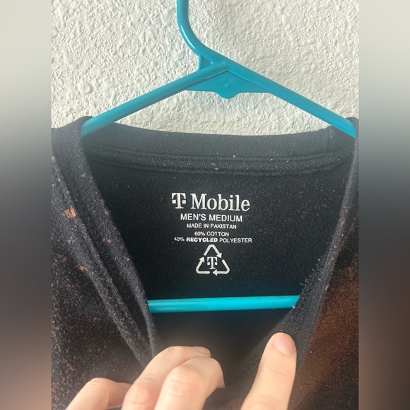 Custom Bleach Dyed T Mobile Graphic Tee Black Splatter Shirt Medium - Picture 4 of 9